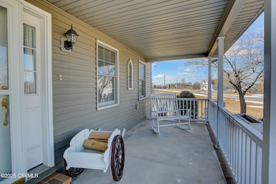 34 Farley Cir, Lewisburg, PA 17837 - photo 4