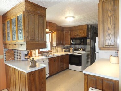 395 W Co Road 300 S, Greensburg, IN 47240 - photo 4