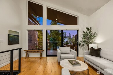 522 Madrona Way NE unit 4, Bainbridge Island, WA 98110 - photo 3