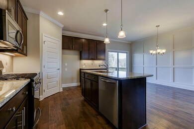 HH3 Kitchen with Dining Accent Wall