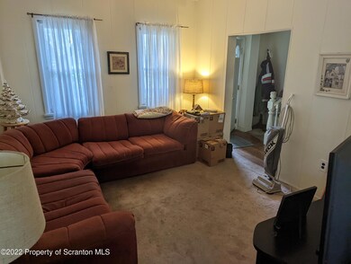 503 Throop St, Dunmore, PA 18512 - photo 4