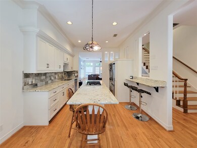 1908 Elmen St, Houston, TX 77019 - photo 7