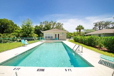 Community Pool & Clubhouse