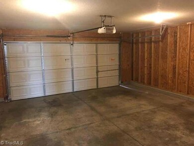 3613 Marksbury Dr, Greensboro, NC 27405 - photo 2