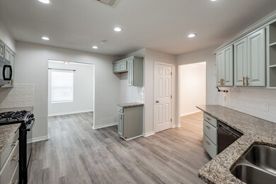 9917 Kingfisher Dr, Conroe, TX 77385 - photo 7