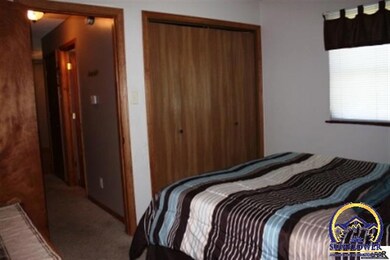 305 E 5th St, Hoyt, KS 66440 - photo 6