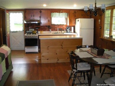 6 Shawangunk Dr, Kerhonkson, NY 12446 - photo 4