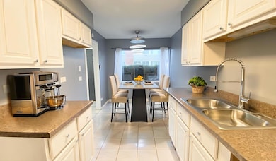 2633 Hawthorne Ln unit B, Flossmoor, IL 60422 - photo 2