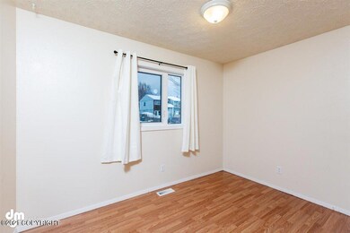 04-Bedroom 2 MS_4904