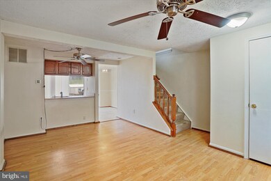 941 N Angel Valley Ct, Edgewood, MD 21040 - photo 2