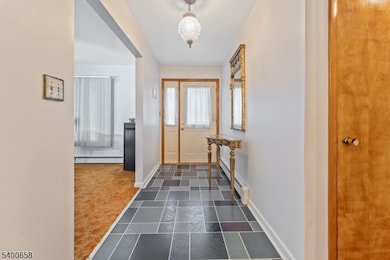 18 Wells Rd, Flemington, NJ 08822 - photo 2