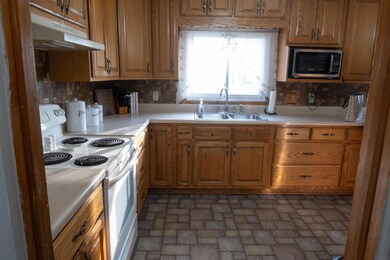 1977 S Jackson St, Frankfort, IN 46041 - photo 4