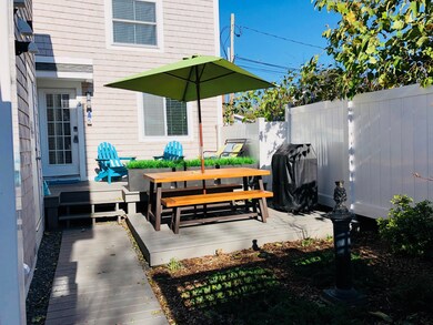 9A Conwell St unit 5, Provincetown, MA 02657 - photo 2