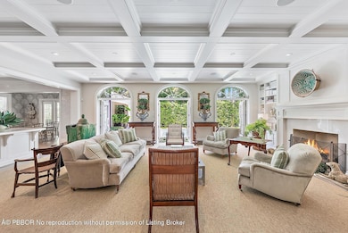 255 Emerald Ln, Palm Beach, FL 33480 - photo 7