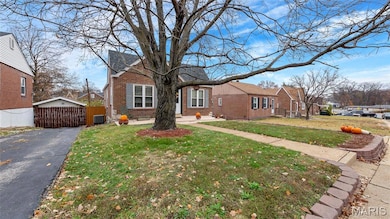 431 Kingston Dr, Saint Louis, MO 63125 - photo 4