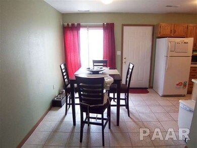 3875 W Palmyra Ct unit 16, Peoria, IL 61604 - photo 4
