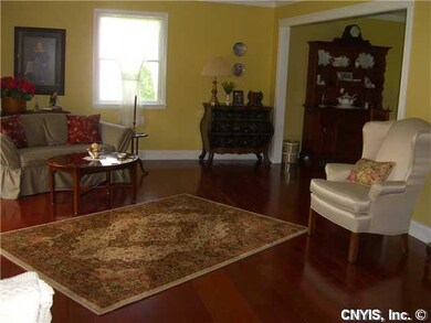 Living Room Gleaming Hardwood Floors