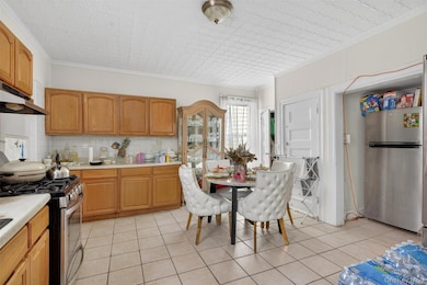 57 Waring Place, Yonkers, NY 10703 - photo 4