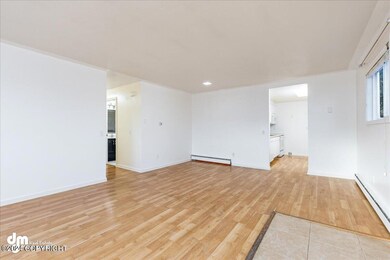 06-Living Room 20240314-DW-3255-Edit