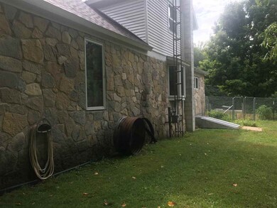 6073 Rockey Beach Ave, Charlevoix, MI 49720 - photo 4