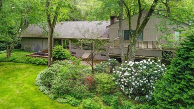 46 Pinewood Dr, Longmeadow, MA 01106 - photo 4