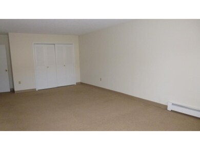 3 Kessler Farm Dr unit 125, Nashua, NH 03063 - photo 4