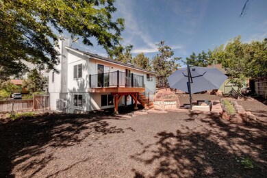 1721 NE Cackler Ln-30