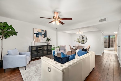 Living & dining - notice the light and bright wall