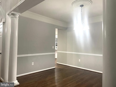 2461 Streamview Dr, Waldorf, MD 20603 - photo 3