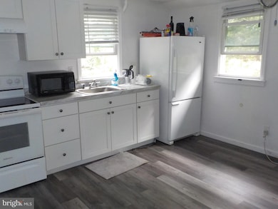 16 Oak St unit R, Salem, NJ 08079 - photo 3