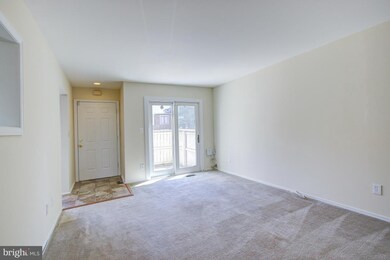 9309 Jarrett Ct, Montgomery Village, MD 20886 - photo 4