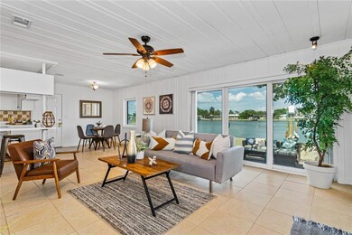 8151 Bayshore Dr, Treasure Island, FL 33706 - photo 3