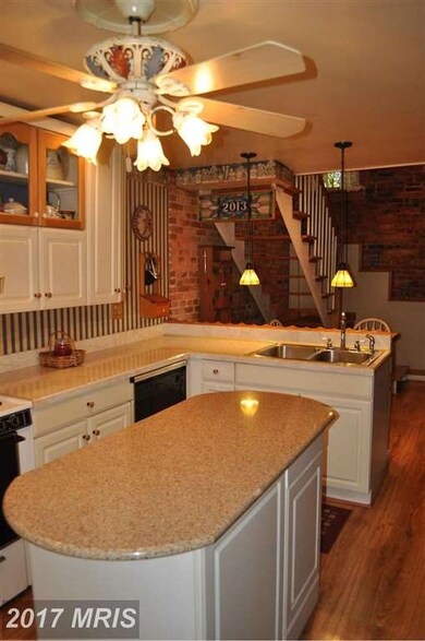 2013 Bank St, Baltimore, MD 21231 - photo 6