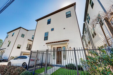 843 Fisher St unit D, Houston, TX 77018 - photo 3