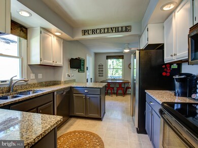 111 N 31st St, Purcellville, VA 20132 - photo 7