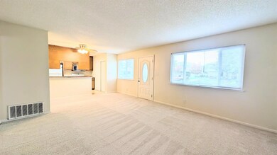 9048 El Cajon Way unit 1, Sacramento, CA 95826 - photo 6