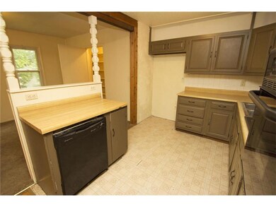 There is also a dishwasher and walk-in pantry.