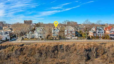19 Hamilton Ave, Weehawken, NJ 07086 - photo 2