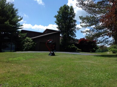 537 Sutton Rd, Shavertown, PA 18708 - photo 2