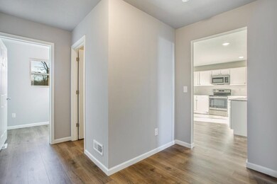 5-GF2074-i1830-Mudroom