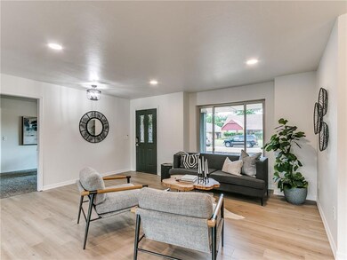 2521 NW 120th St, Oklahoma City, OK 73120 - photo 3