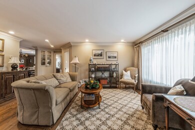 793 S Mitchell Ave, Elmhurst, IL 60126 - photo 3