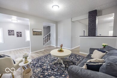 708 S Anderson St, Elwood, IN 46036 - photo 4