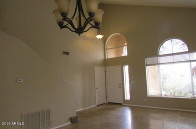 LR w Bay Windows