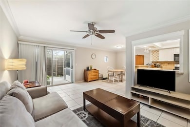 6860 Whitman Ct unit 32B, Sarasota, FL 34243 - photo 5