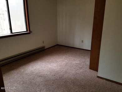 1110 Red Hawk Dr, Lake Ariel, PA 18436 - photo 6