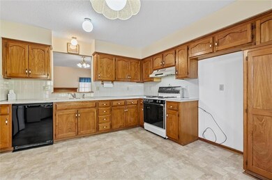 16903 E 45th St S, Independence, MO 64055 - photo 6