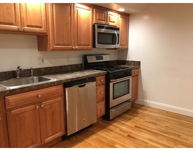 8 Verndale St, Brookline, MA 02446 - photo 3