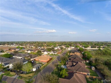 575 Greystone Cir, Alamo, TX 78516 - photo 2