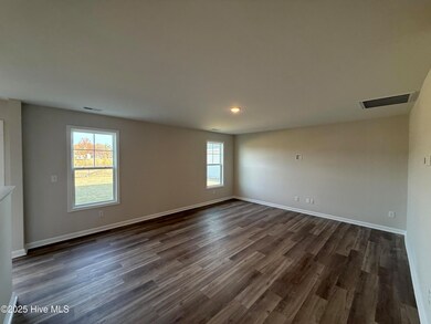 21 E Emily Gardens Dr, Selma, NC 27576 - photo 3